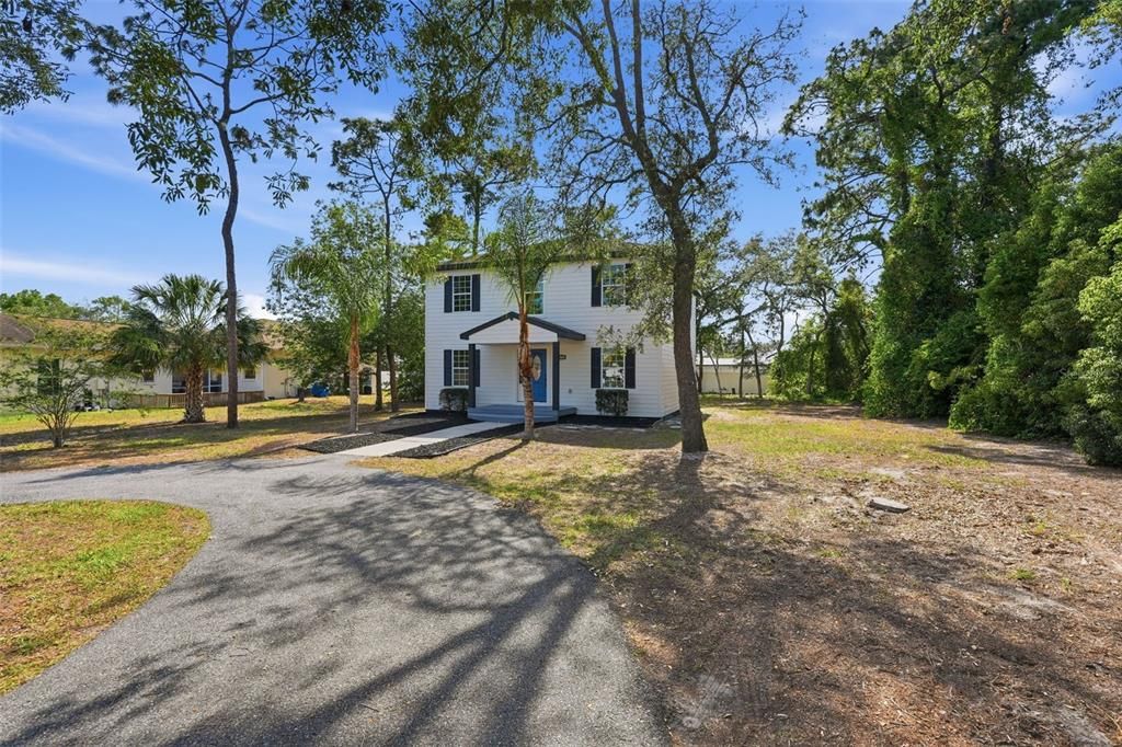 For Sale: $314,000 (4 beds, 3 baths, 1916 Square Feet)
