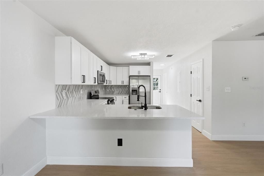 For Sale: $314,000 (4 beds, 3 baths, 1916 Square Feet)