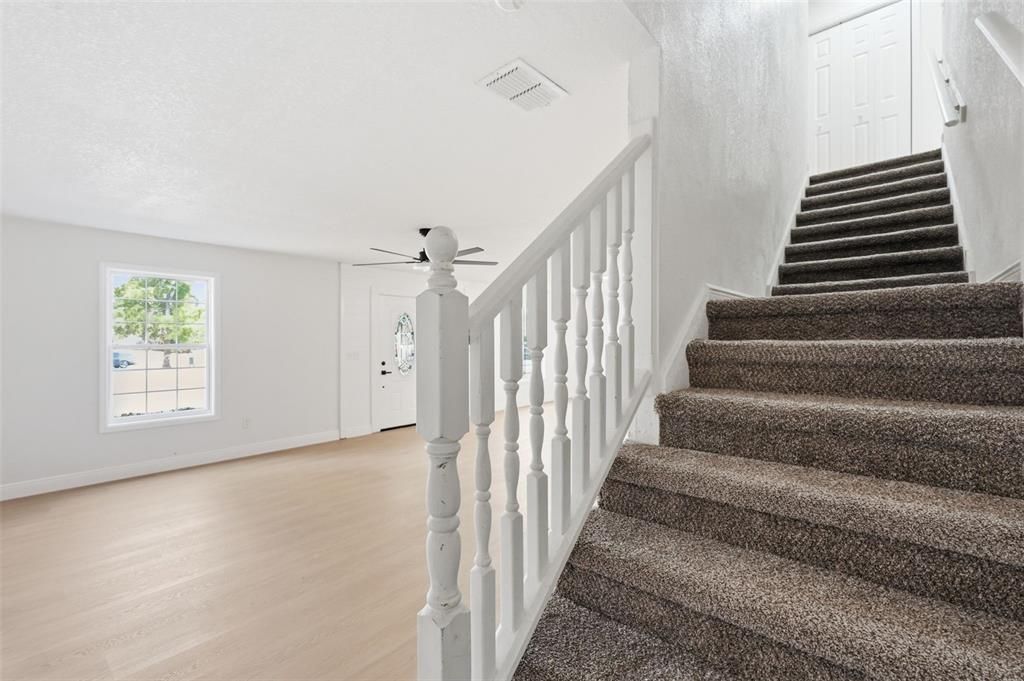 For Sale: $314,000 (4 beds, 3 baths, 1916 Square Feet)