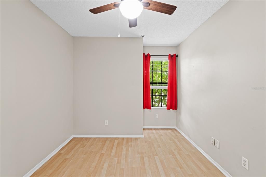 For Sale: $294,900 (3 beds, 2 baths, 1344 Square Feet)