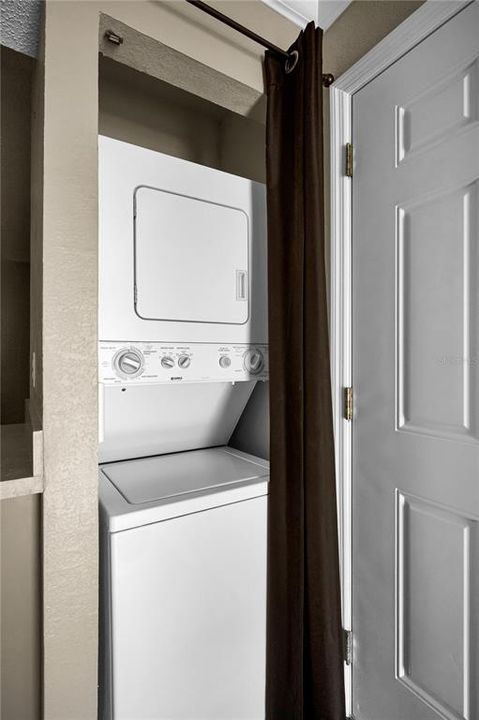 For Sale: $150,000 (2 beds, 2 baths, 1020 Square Feet)