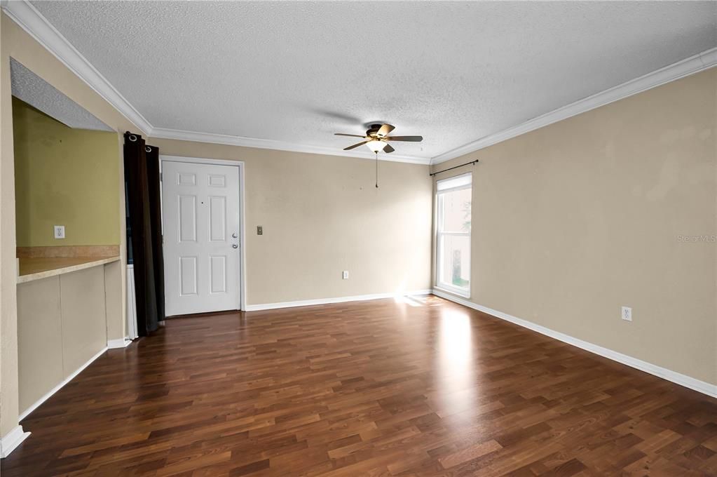 For Sale: $150,000 (2 beds, 2 baths, 1020 Square Feet)