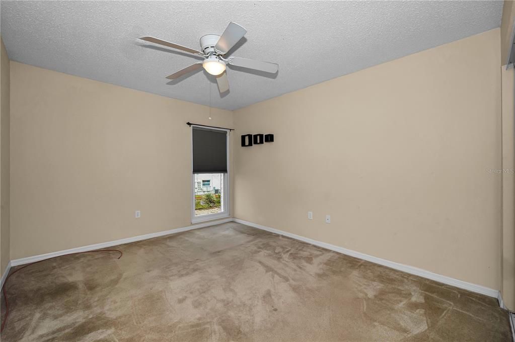 For Sale: $150,000 (2 beds, 2 baths, 1020 Square Feet)