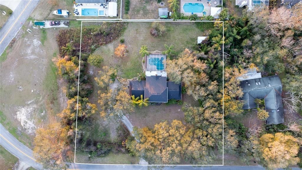 Activo con contrato: $599,000 (4 camas, 2 baños, 2163 Pies cuadrados)
