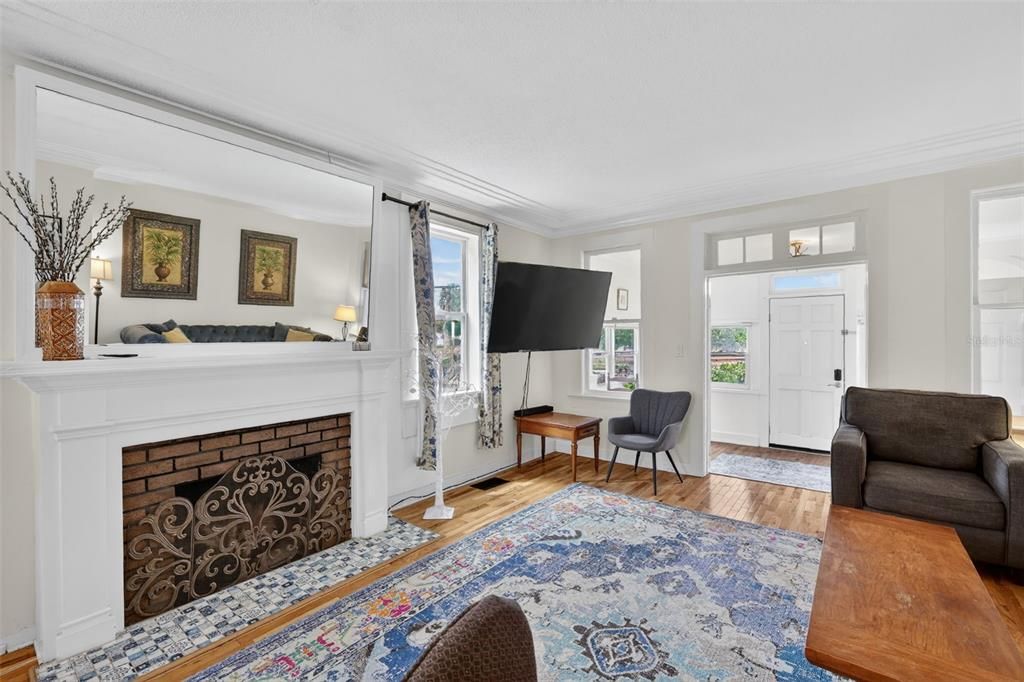 For Sale: $519,000 (4 beds, 2 baths, 2292 Square Feet)