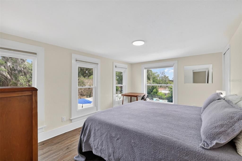 For Sale: $519,000 (4 beds, 2 baths, 2292 Square Feet)