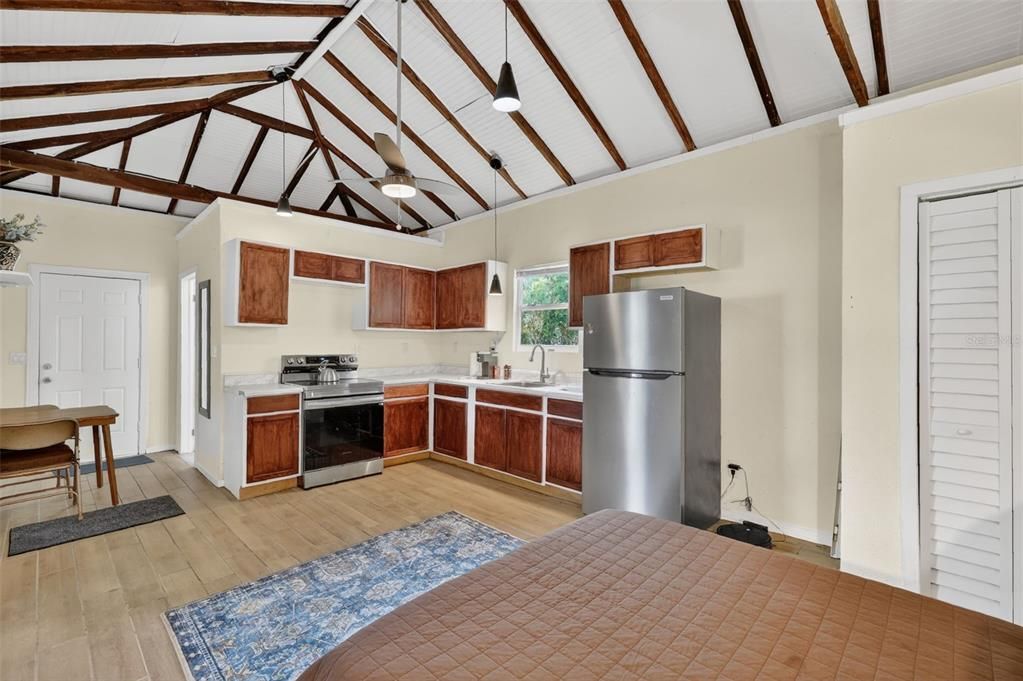 For Sale: $519,000 (4 beds, 2 baths, 2292 Square Feet)