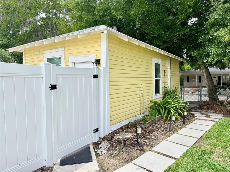 For Sale: $519,000 (4 beds, 2 baths, 2292 Square Feet)
