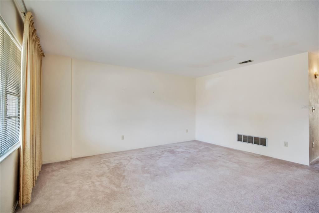 En Venta: $225,000 (2 camas, 2 baños, 1411 Pies cuadrados)