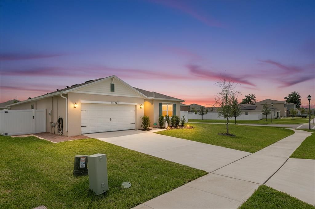 Activo con contrato: $459,000 (4 camas, 2 baños, 1846 Pies cuadrados)