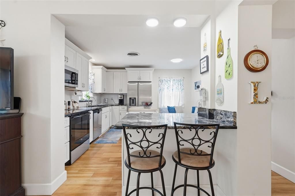 For Sale: $425,000 (2 beds, 2 baths, 1310 Square Feet)