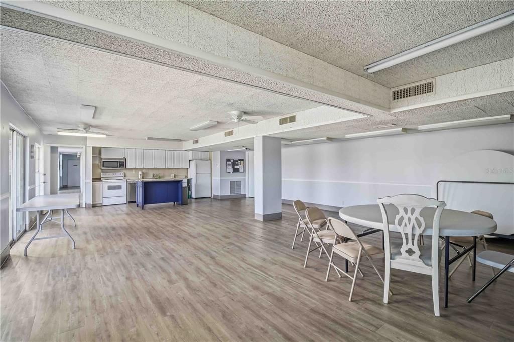 Activo con contrato: $120,000 (2 camas, 2 baños, 940 Pies cuadrados)