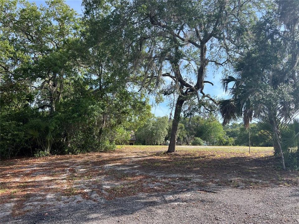 Недавно продано: $70,000 (1.01 acres)