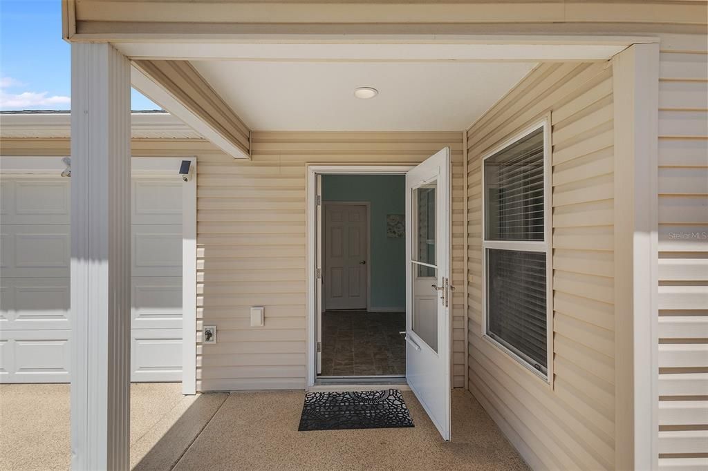 Active With Contract: $350,000 (3 beds, 2 baths, 1357 Square Feet)