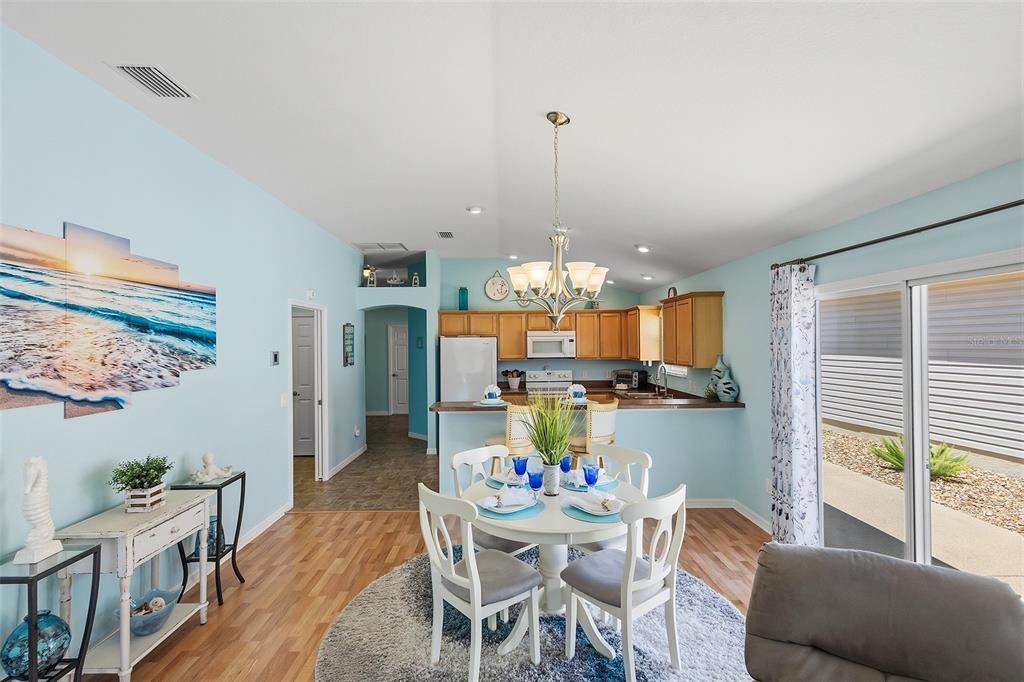 Active With Contract: $350,000 (3 beds, 2 baths, 1357 Square Feet)