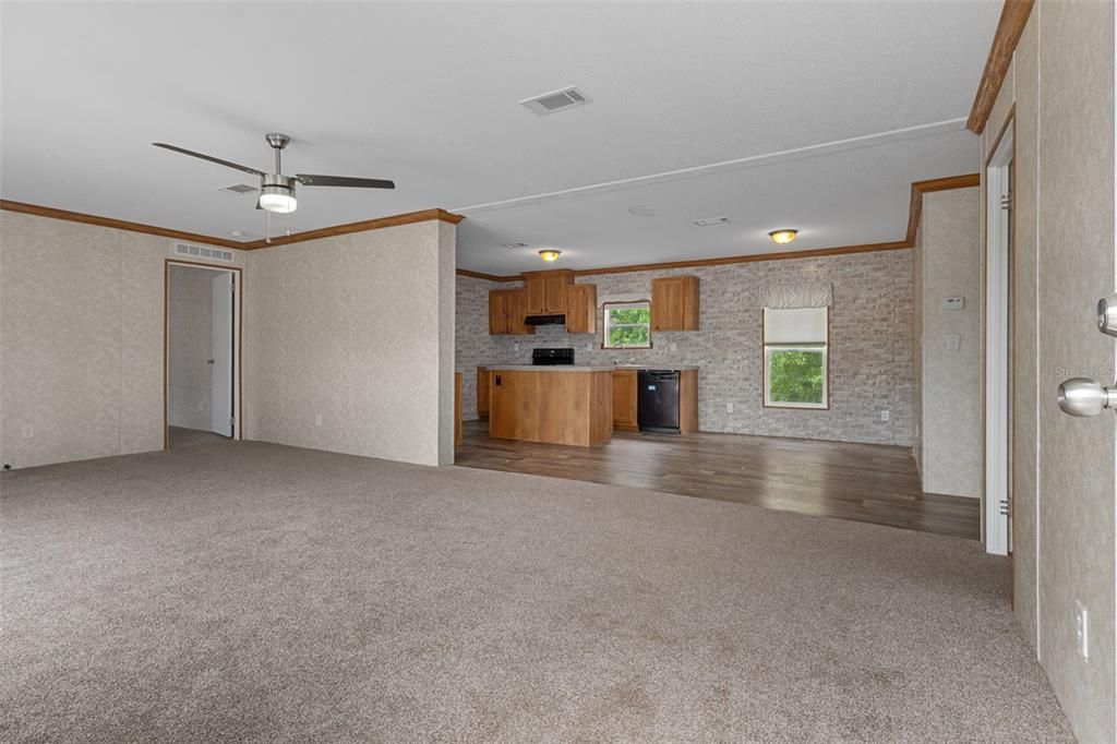 En Venta: $899,900 (6 camas, 4 baños, 2808 Pies cuadrados)