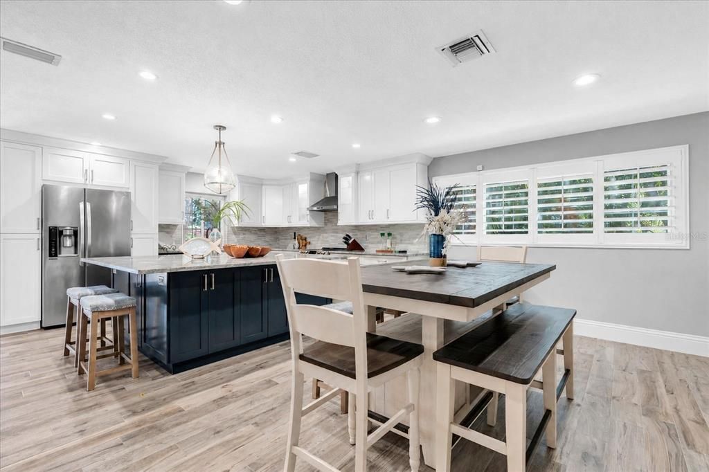 Active With Contract: $669,000 (3 beds, 2 baths, 1584 Square Feet)