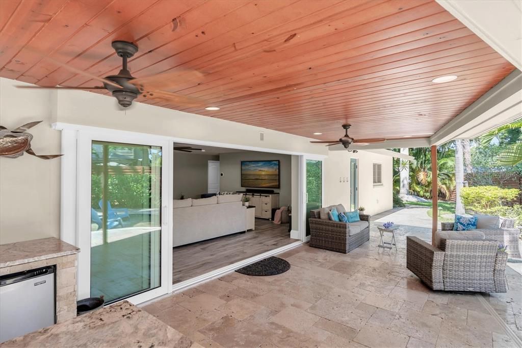 Active With Contract: $669,000 (3 beds, 2 baths, 1584 Square Feet)