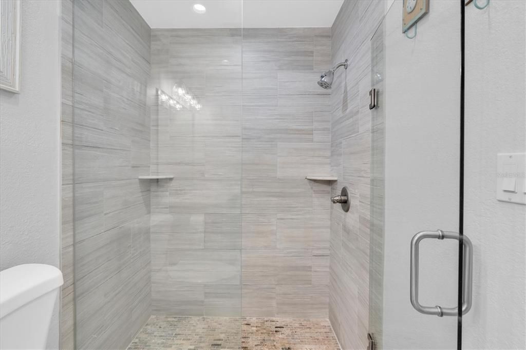 Active With Contract: $669,000 (3 beds, 2 baths, 1584 Square Feet)