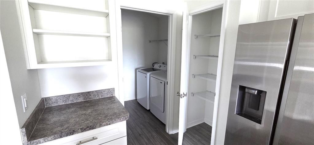 For Sale: $283,000 (4 beds, 2 baths, 1946 Square Feet)