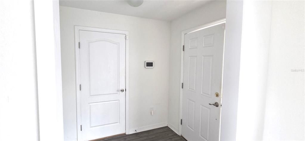 For Sale: $283,000 (4 beds, 2 baths, 1946 Square Feet)