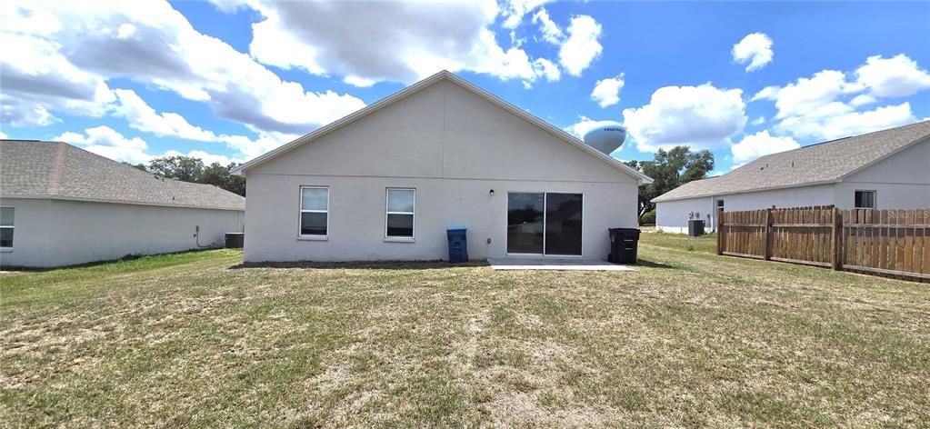 For Sale: $283,000 (4 beds, 2 baths, 1946 Square Feet)