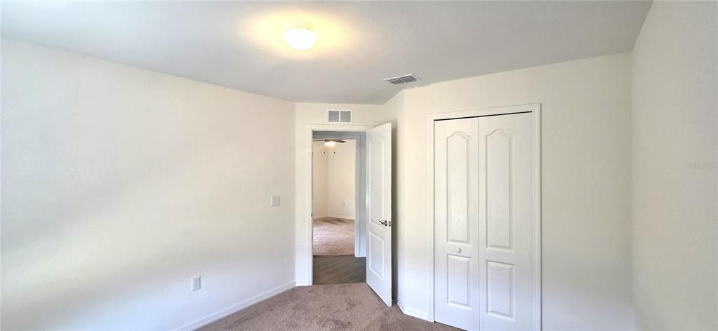 For Sale: $283,000 (4 beds, 2 baths, 1946 Square Feet)