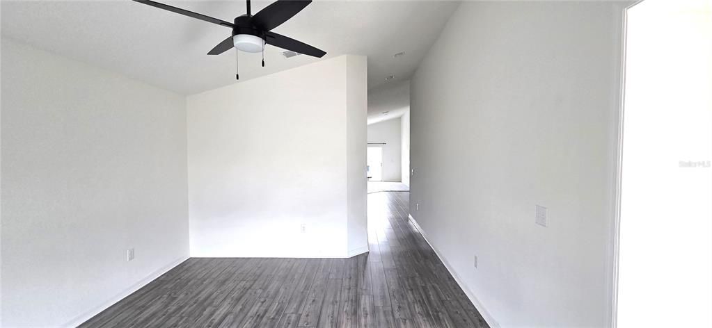 For Sale: $283,000 (4 beds, 2 baths, 1946 Square Feet)
