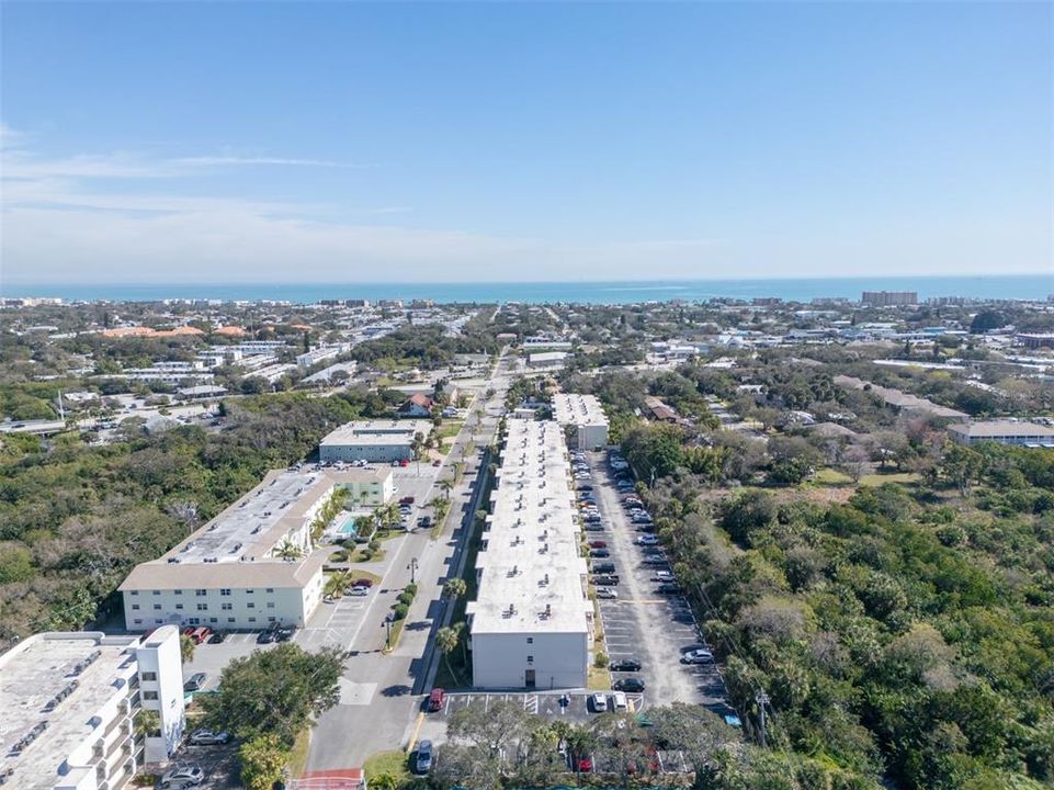 For Sale: $155,000 (1 beds, 1 baths, 680 Square Feet)