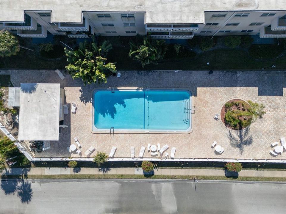 For Sale: $155,000 (1 beds, 1 baths, 680 Square Feet)
