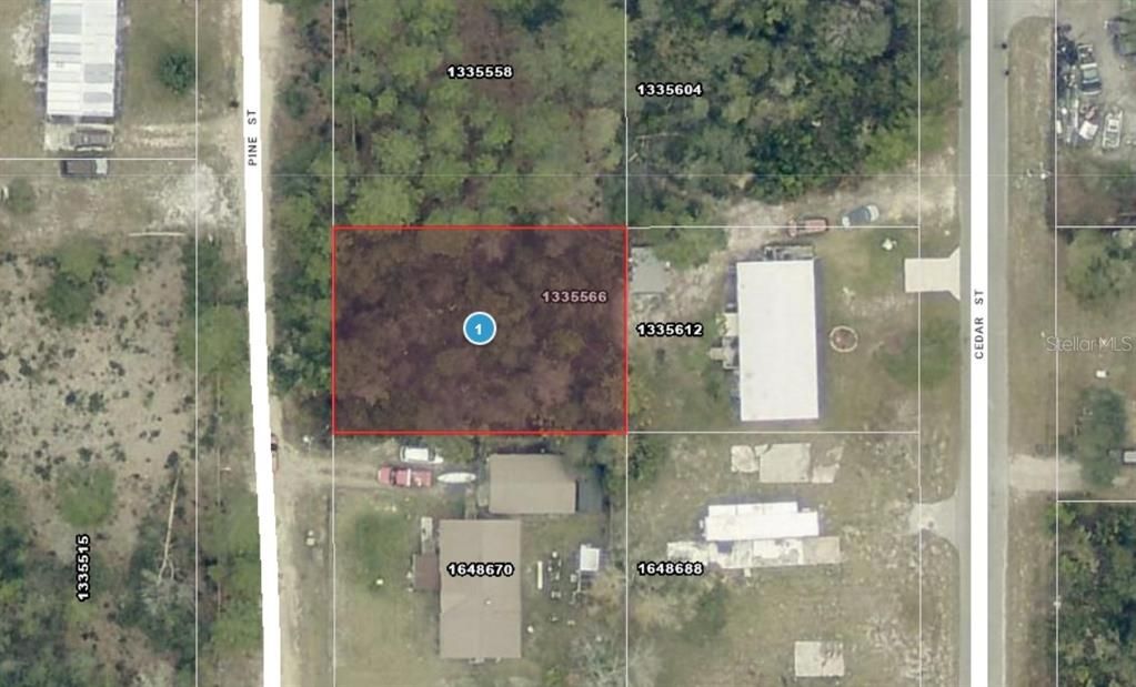 En Venta: $18,500 (0.18 acres)