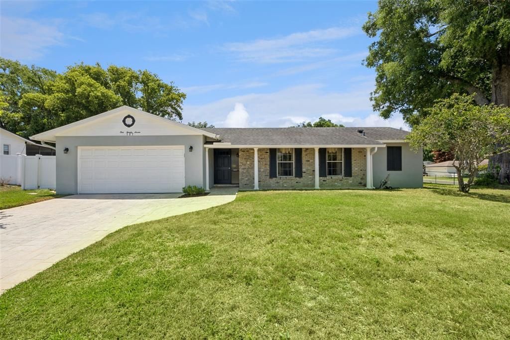 For Sale: $419,500 (4 beds, 2 baths, 1589 Square Feet)