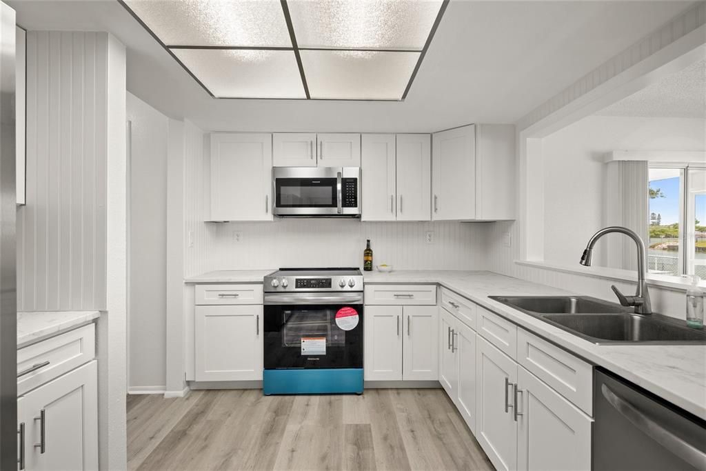 En Venta: $269,000 (2 camas, 2 baños, 1332 Pies cuadrados)