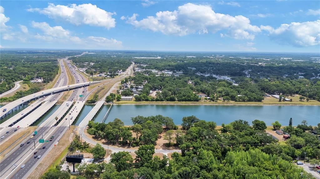 На продажу: $599,000 (0.84 acres)