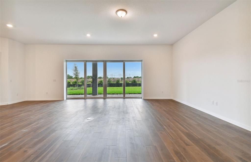 For Sale: $563,500 (3 beds, 3 baths, 2635 Square Feet)