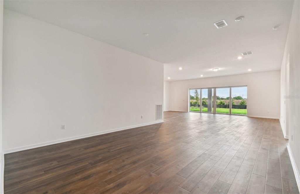 For Sale: $563,500 (3 beds, 3 baths, 2635 Square Feet)