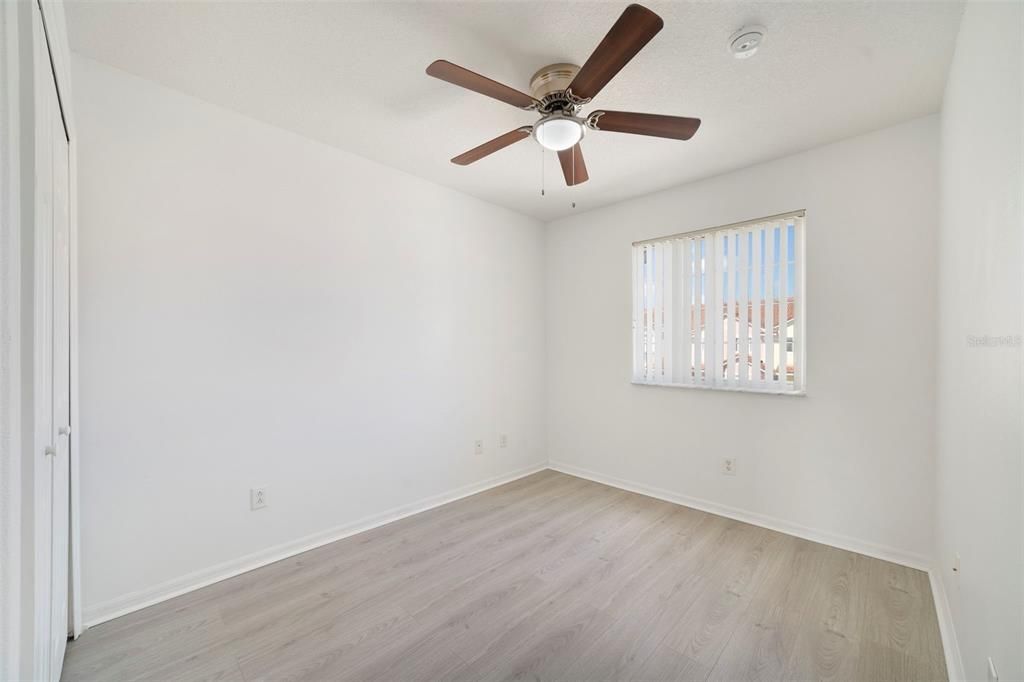 Active With Contract: $255,000 (3 beds, 2 baths, 1468 Square Feet)