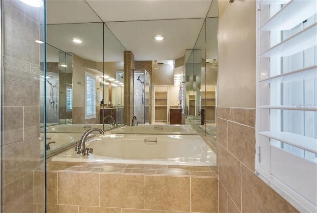 Active With Contract: $995,900 (5 beds, 3 baths, 3224 Square Feet)