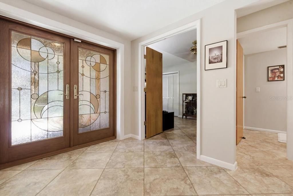 Active With Contract: $995,900 (5 beds, 3 baths, 3224 Square Feet)