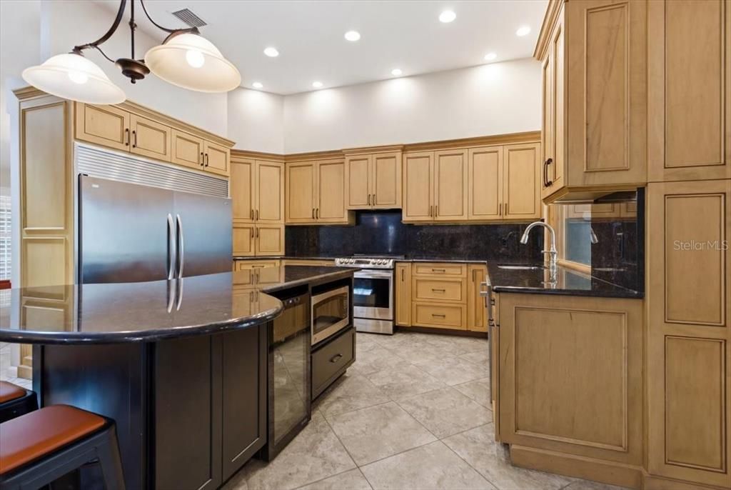 Active With Contract: $995,900 (5 beds, 3 baths, 3224 Square Feet)
