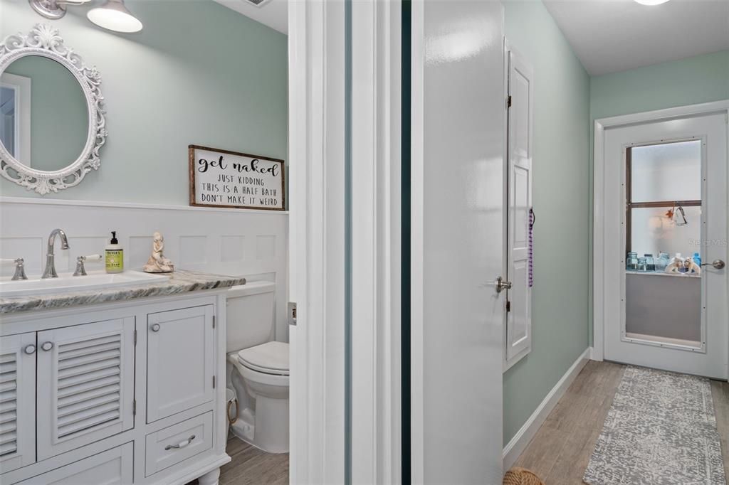 For Sale: $899,000 (3 beds, 2 baths, 1976 Square Feet)