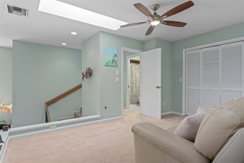 For Sale: $899,000 (3 beds, 2 baths, 1976 Square Feet)