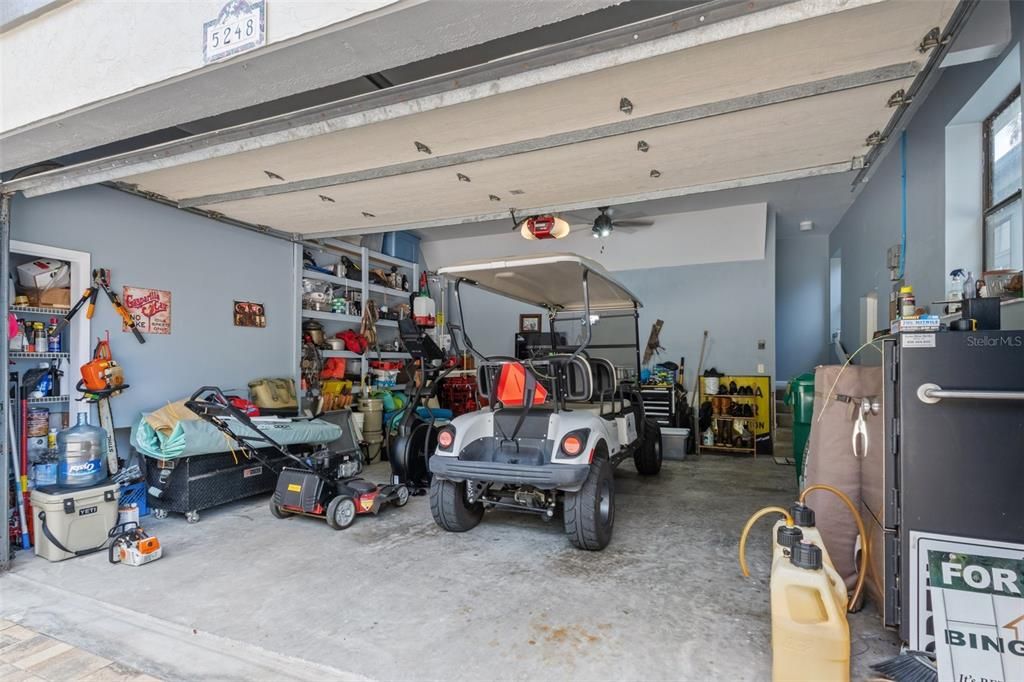 For Sale: $899,000 (3 beds, 2 baths, 1976 Square Feet)