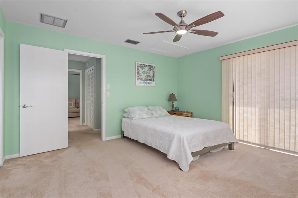 For Sale: $899,000 (3 beds, 2 baths, 1976 Square Feet)