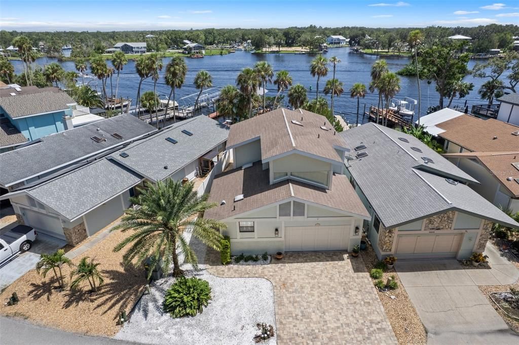 For Sale: $899,000 (3 beds, 2 baths, 1976 Square Feet)