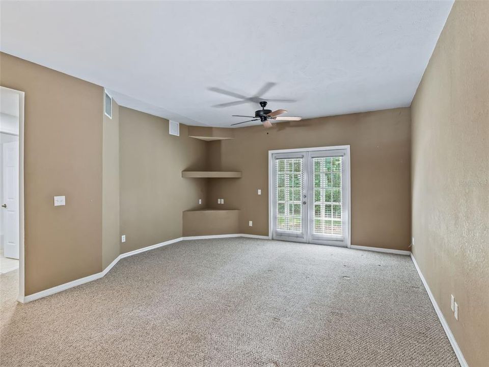 For Sale: $164,000 (2 beds, 2 baths, 1190 Square Feet)