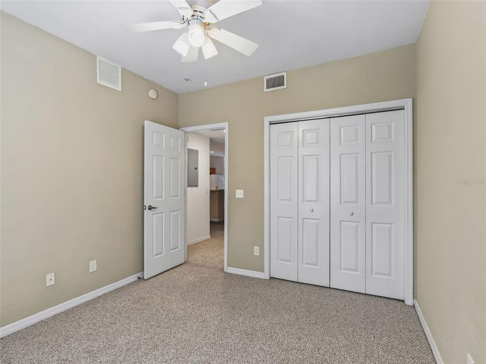 For Sale: $164,000 (2 beds, 2 baths, 1190 Square Feet)