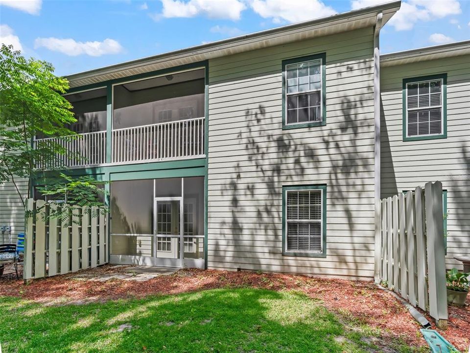 For Sale: $164,000 (2 beds, 2 baths, 1190 Square Feet)