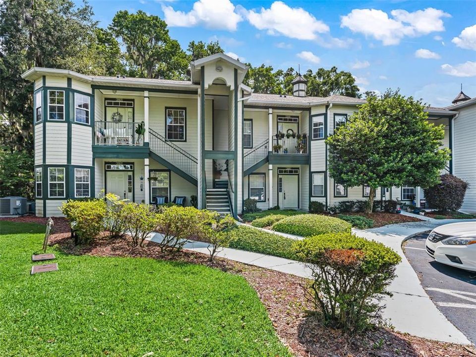 For Sale: $164,000 (2 beds, 2 baths, 1190 Square Feet)