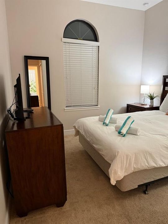 En Venta: $292,000 (3 camas, 2 baños, 1632 Pies cuadrados)